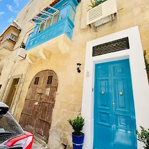https://maltese-town-house.hotelssaintjulians.com
